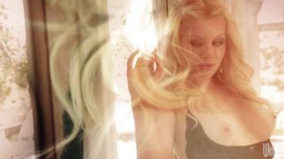 Riley Steele Loves To Be Shared.
