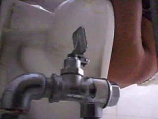 Chacalito Cagando