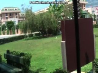 Hottie Blows His Cock Well