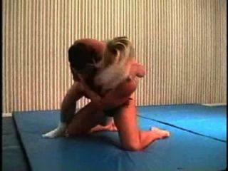 Flamingo Mixed Wrestling Mw074 - Christine Vs Brett Part 1