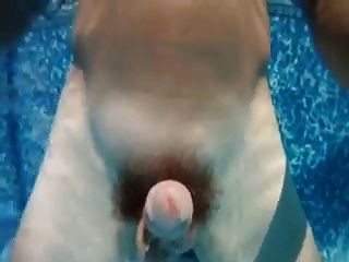 Dude Has Huge Hands Free Cumshot In The Poo