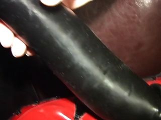 Red-light Mommy Porsche Is A Nasty Strap-on Pumping Whore