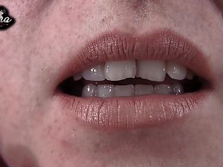 Femdom Sklaven Erziehung Worship Domina Lippen