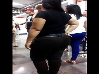Culona Madura De Venezuela En El Metro