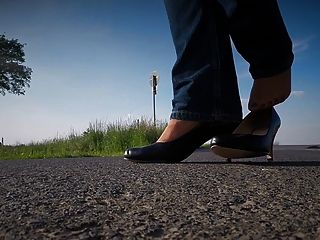 Outdoor In Jeans & Heels