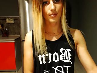 Cute Tgirl Jerks & Cums On Cam