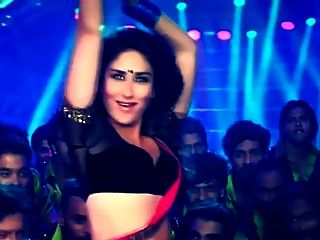 Kareena Kapoor Slo Mo Shaking